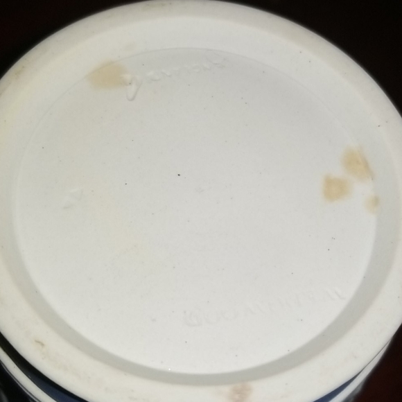 RELISTED Mini Wedgwood Cache Pot Lavender Dip Jasperware - Picture 5 of 7